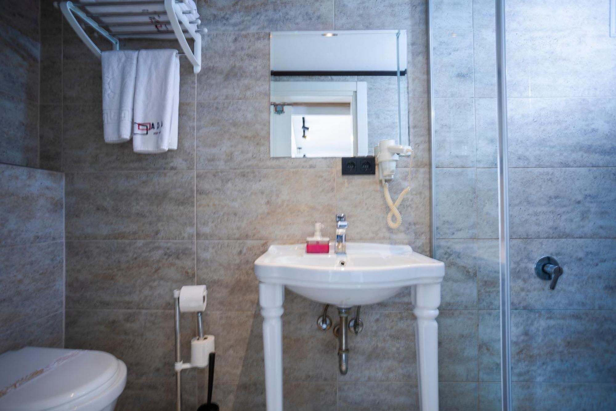 Ada Apart Otel Smirne Esterno foto